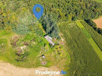 Ev.č. 100115 Včelín s kompletním zázemím v srdci přírody.
+ 