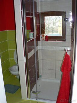 PRONÁJEM BYTU 63m2 NÁCHOD 🏡 Podkrovní byt v rodinném domě 63