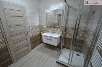 +popl. 3500, +elektřina, pronájem 3kk 87m² Podolanka, U Pejř