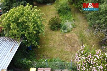 Prodej pozemku k bydlení 831 m² v klidné části obce Nové Dvo