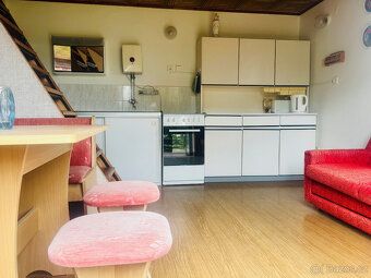 Nabízíme zděný zahradní domek se zastavěnou plochou 35 m² v 