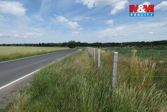 Nabízíme k prodeji oplocený pozemek o výměře 18 000 m² v kat