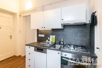 Hezký, částečně zařízený byt 2+kk o ploše 58 m2 + balkon ve 