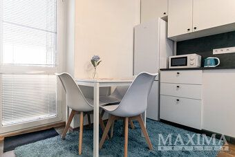 Hezký, částečně zařízený byt 2+kk o ploše 58 m2 + balkon ve 
