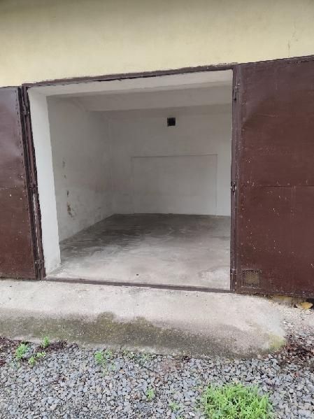 Pronájem garáže v uzavřeném areálu na ulici Jateční 16 Opava