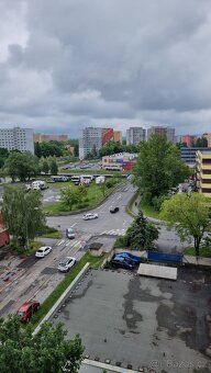 Nabízíme Vám exkluzivně k prodeji byt o velikosti 2+1 moment