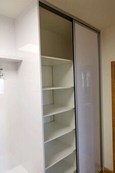 Nabízíme k pronájmu moderní byt 2+kk o velikosti 75,5 m 2 v 