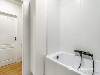 K dlouhodobému podnájmu nabízíme krásný a moderní byt po úpl
