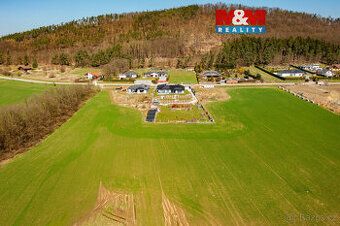 V katastrálním území Nahošín v okrese Strakonice nabízím k p