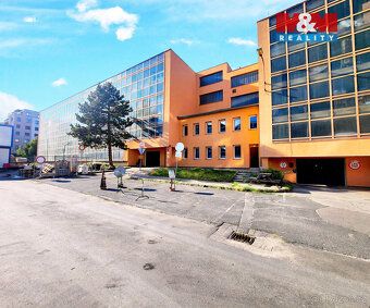 Nabízíme pronájem řadové garáže o užitné ploše 18 m² na sídl