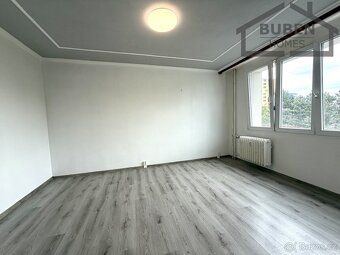 Ev.č. AB03326 Nabízíme k pronájmu světlý a zrekonstruovaný b