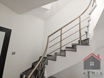 Nabízíme k prodeji dvě moderní novostavby typu „twin villa“ 