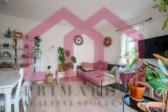 Pronájem bytu 2+kk s terasou o výměře 70m2 v přízemí rodinné