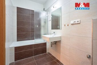 Nabízíme k prodeji byt 2+kk ve Všemině ve 3. patře. Apartmán