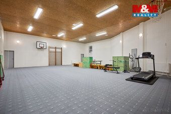 Nabízíme k prodeji byt 2+kk ve Všemině ve 3. patře. Apartmán