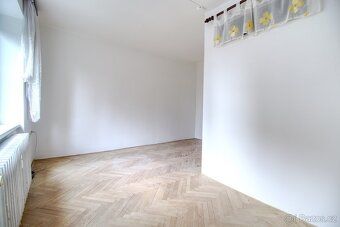 Nabízíme k dlouhodobému pronájmu světlý a nově upravený byt 