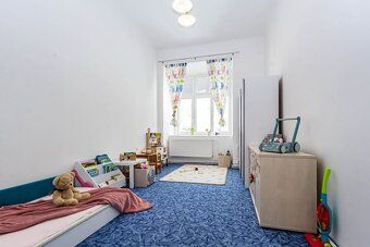 Luxusně vybavený byt 5+1, 137 m2 se zahrádkou v žádané lokal