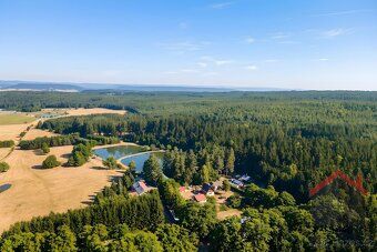 Prodej rodinné chaty 2+1 v srdci manětínských lesů – Plachtí