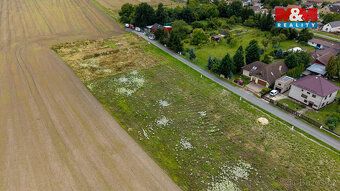 Nabízíme k prodeji pozemek o rozloze 1003 m² určený k bydlen