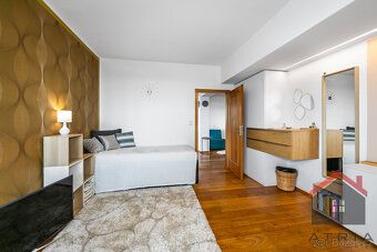 PENTHOUSE BOLEVECKÁ: Luxus s panoramatickým výhledem Předsta