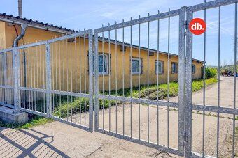 Ev.č. 01772 Nabízíme k pronájmu skladové haly o ploše 660 m2