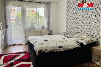 Nabízíme Vám k prodeji byt 4+1, předělaný na 3+1 s balkonem 