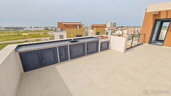 O nemovitosti
Nadstandardně velký dvoupokojový apartmán s vy