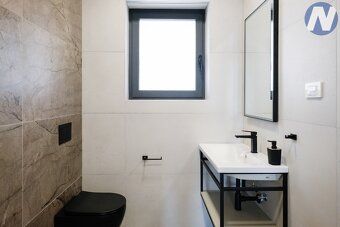 Hledáte luxus a pohodlí v srdci krásné Istrie? Představujeme
