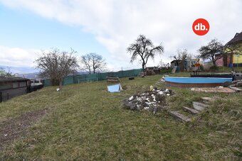 Ev.č. 01815 Nabízíme k prodeji chatu s pozemkem o celkové vý