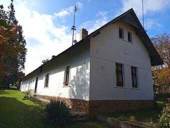 Prodej ubytovacího zařízení v obci Mladotice. Objekt se nach