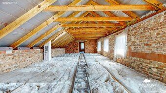 Představuji k prodeji nemovitost se zahradou na adrese Semoš