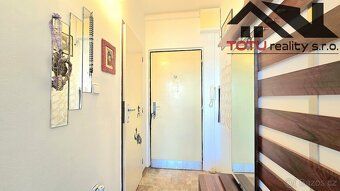 Nabízíme k pronájmu byt 2+kk o velikosti 38 m2 na nábřeží 17