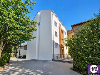 Nabízíme na prodej byt 1+kk o velikosti 17,1 m2 po kompletní