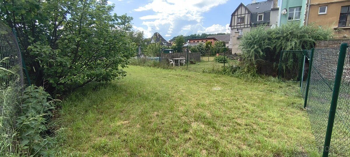 Nabízím k dlouhodobému pronájmu zahradu ve Svádově. Nově opl