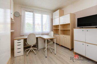 PRODEJ: Světlý byt 3+1 po kompletní rekonstrukci (72 m²) – u