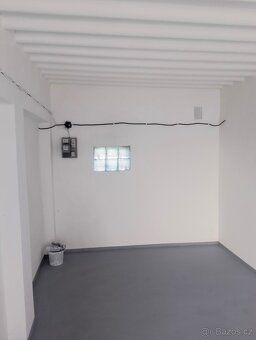 Nabízím k pronájmu garáž o výměře 17 m² v Brně-Komárově, uli