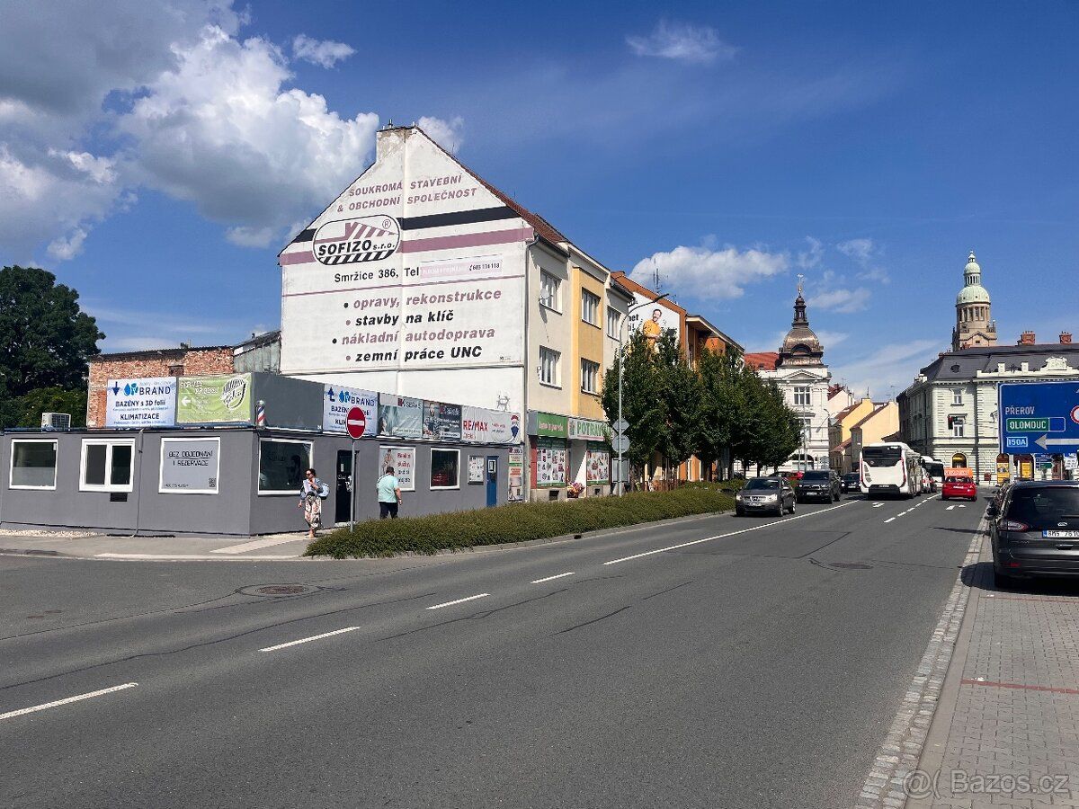 Nabízíme k pronájmu velkou reklamní plochu na Plumlovské uli