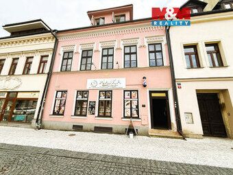 Nabízím k pronájmu byt 2+1 o výměře 54,10 m² podlahové ploch