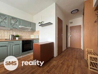 Nabízíme k pronájmu útulný byt 1+1 o rozloze 38 m² ve zvýšen