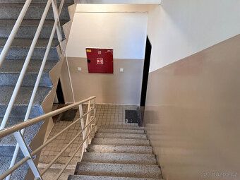 Nabízíme pronájem pokoje o rozloze cca 20m2. Dům je po celko