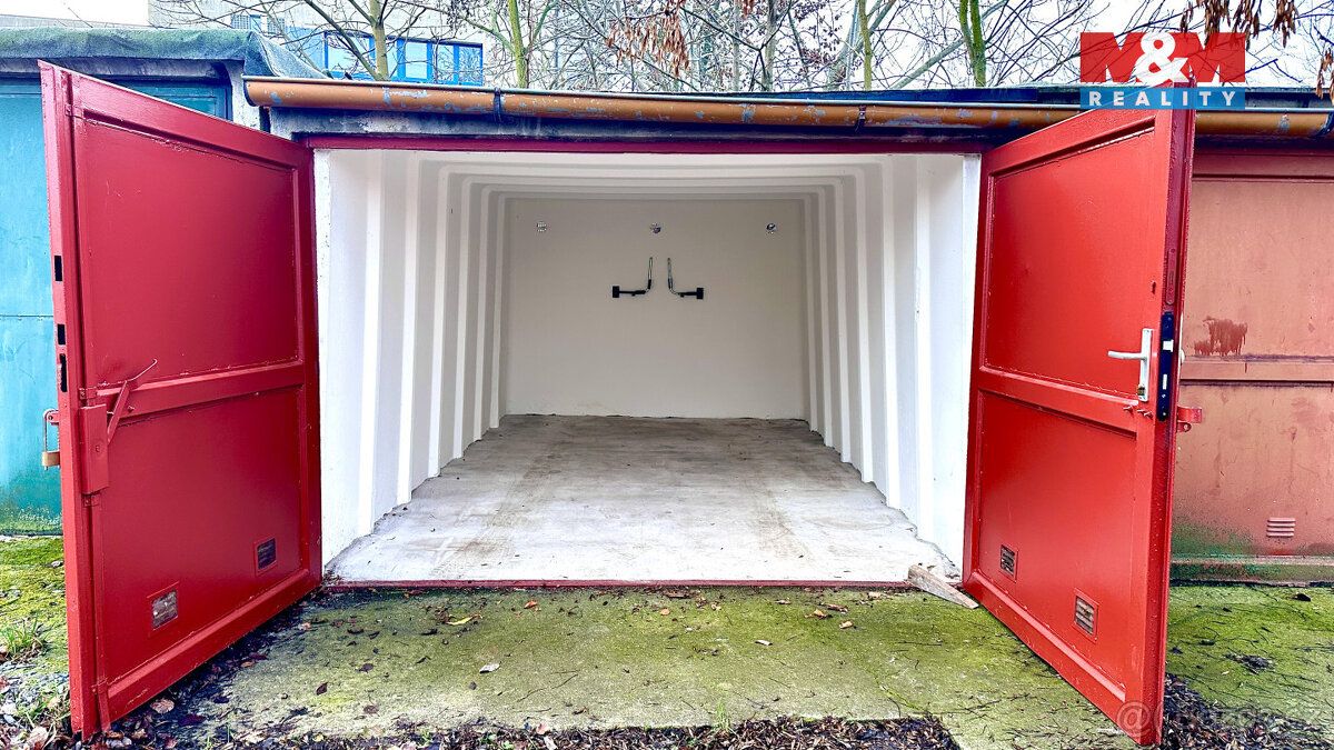 Nabízíme k pronájmu garáž o velikosti 18 m2, situovanou v lo