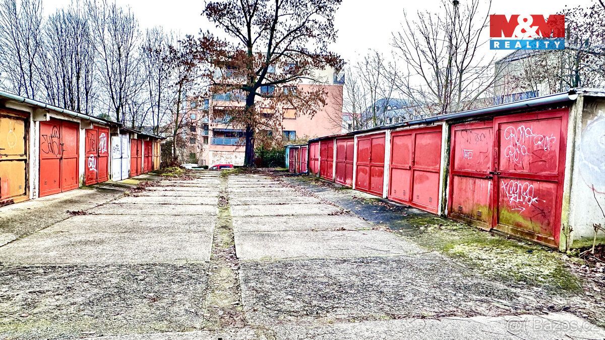 Nabízíme k pronájmu garáž o velikosti 18 m2, situovanou v lo