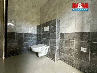 Nabízíme k prodeji samostatně stojící rodinný dům o užitné p
