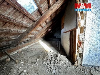 Nabízíme k prodeji samostatně stojící rodinný dům o užitné p