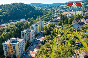 Hledáte únik z ruchu panelového domu a chcete najít alespoň 