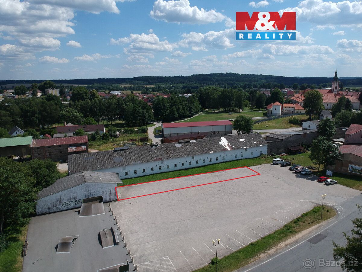 Nabízíme k pronájmu provozní plochu ve velmi dobrém stavu, k