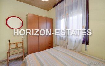 Rádi bychom vám představili k prodeji velice prostorný a kom