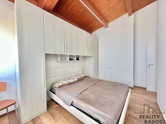 V oblíbené a tiché části Città Sant’Angelo, jen pár kroků od