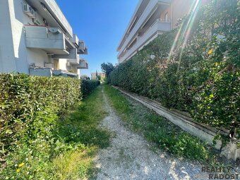 Hledáte útulný apartmán blízko moře se zahrádkou ?
Skvělá př