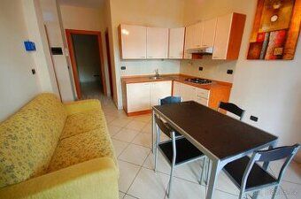 Pronajmu apartmán 2+kk v Bulharsku,Sarafovo,terasa, zařízený